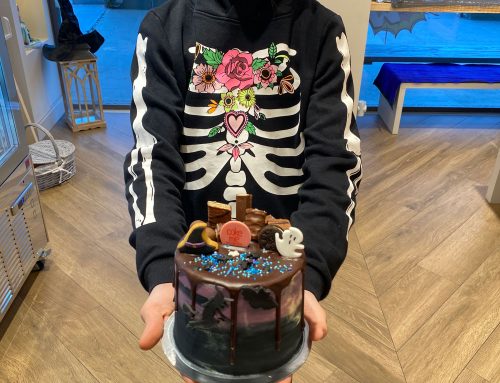 Halloween Drip Cakes