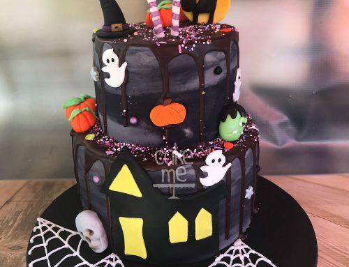 Μαύρη τούρτα Halloween